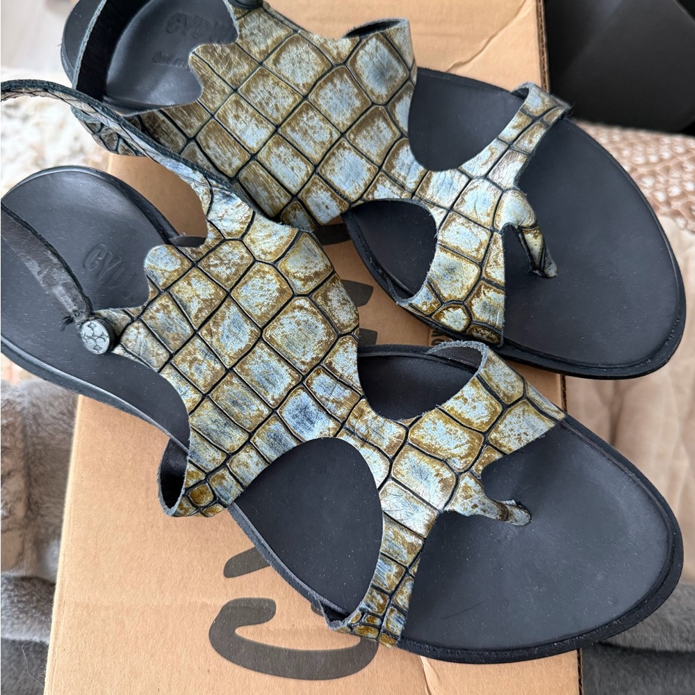 Cydwoq Elect handmade sandals in neutral croc colour.